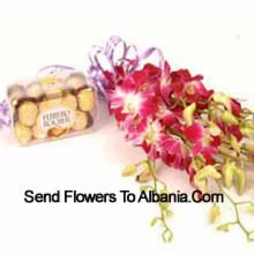 Bouquet d'orchidées avec 16 pièces de Ferrero Rocher